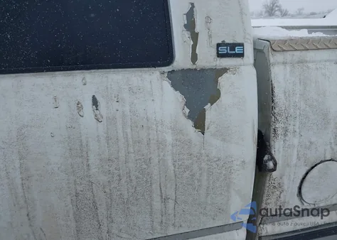 1995 GMC Sierra K2500 z USA, uszkodzony, nr VIN 2GTFK29K3S1592912